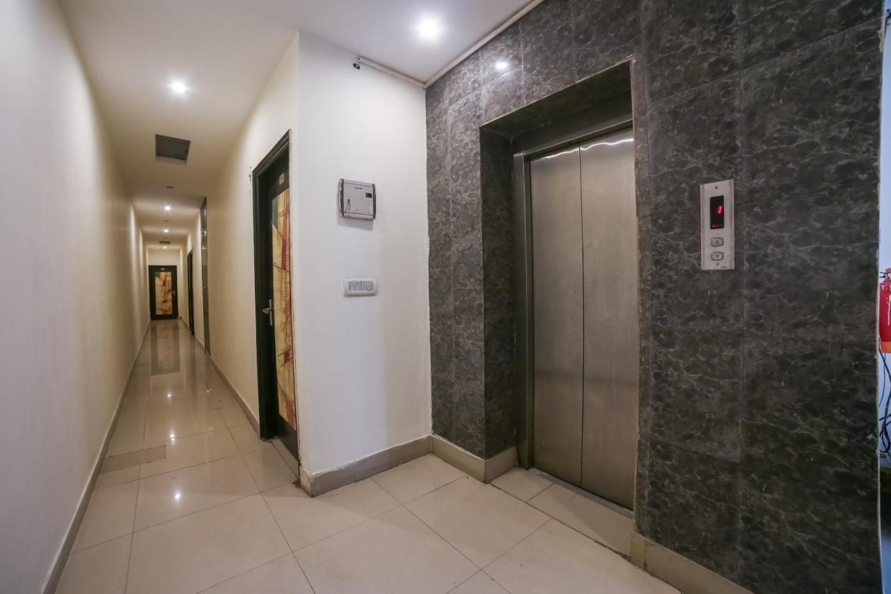 Oyo West Delhi Near Tdi Mall 3* New Delhi