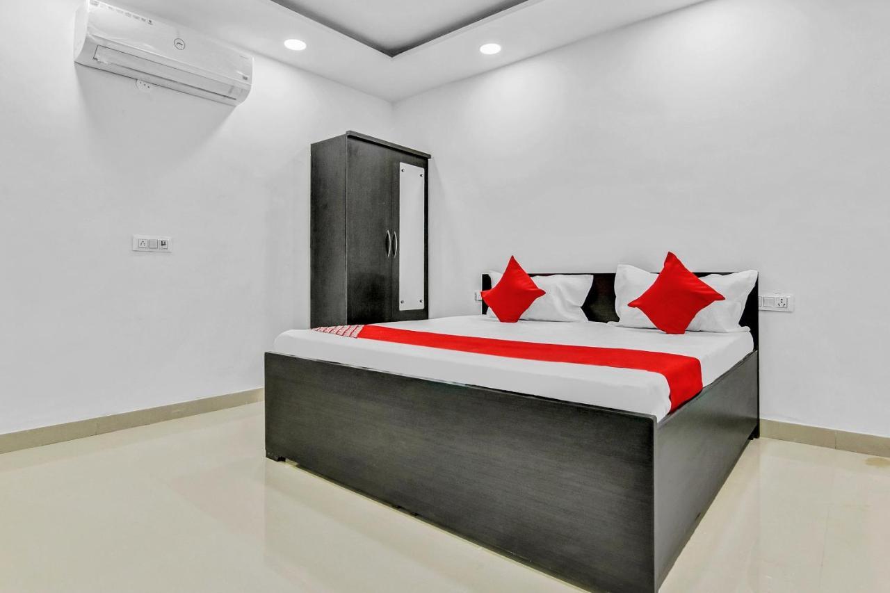 Hotel Flagship Secret Mirage Near Rithala Metro Station