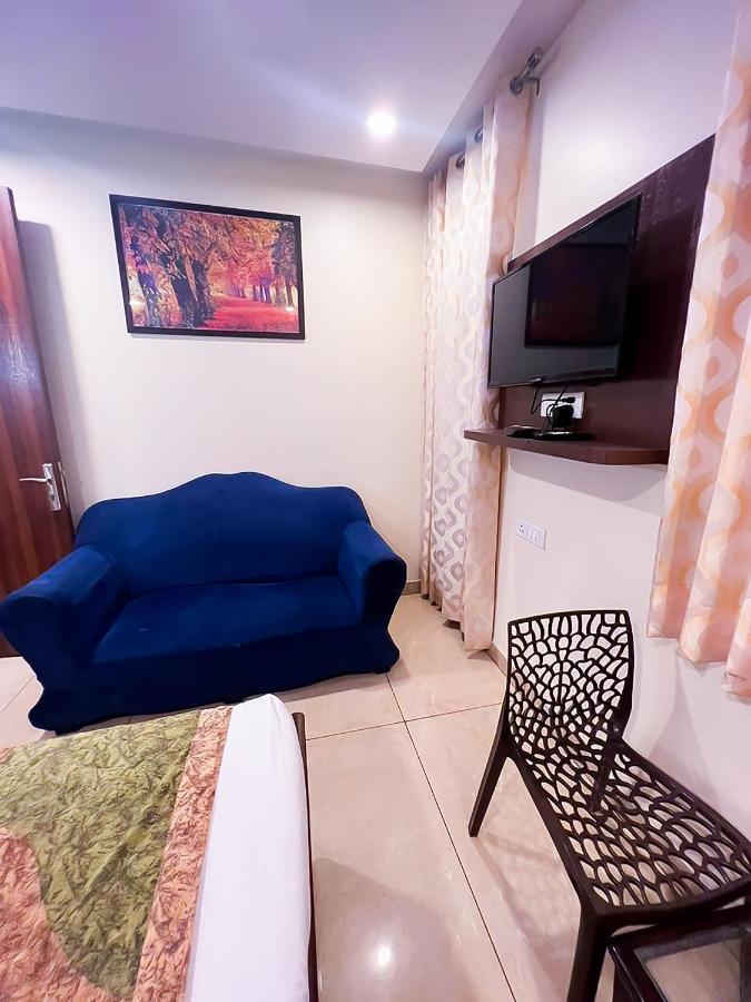 Red Stone - Aerocity 3* New Delhi
