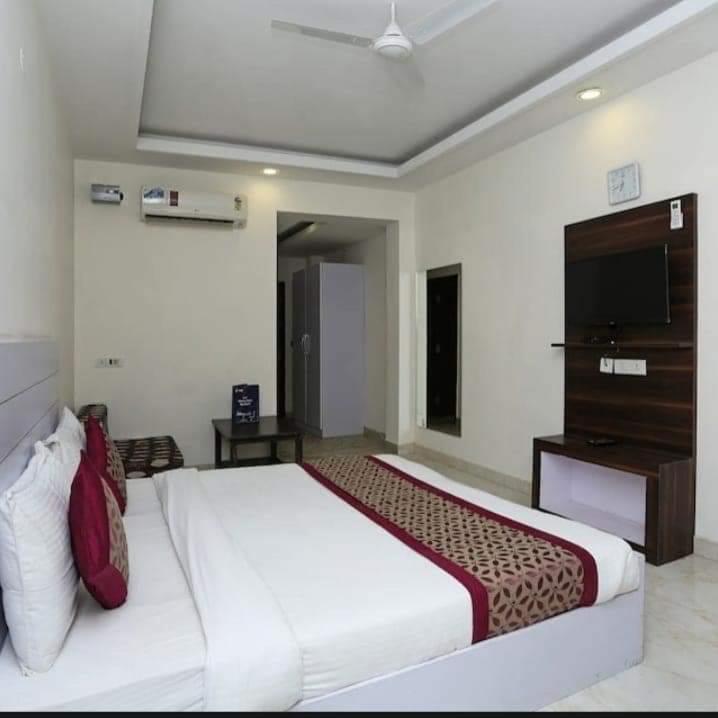 Samara Kingdom Near Delhi Airport 3* New Delhi