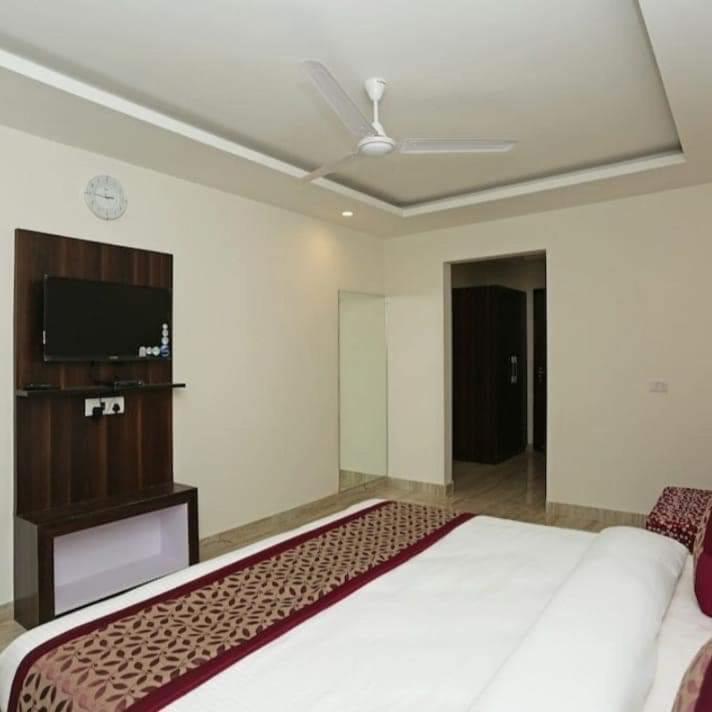 Hotel Samara Kingdom Near Delhi Airport