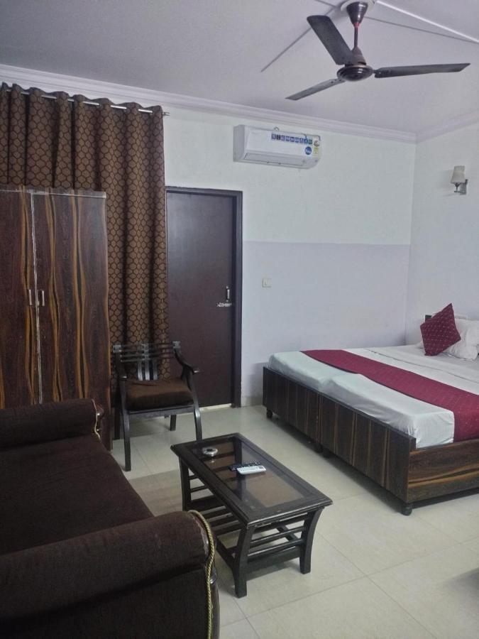 Galaxy Delhi Airport Hotel New Delhi