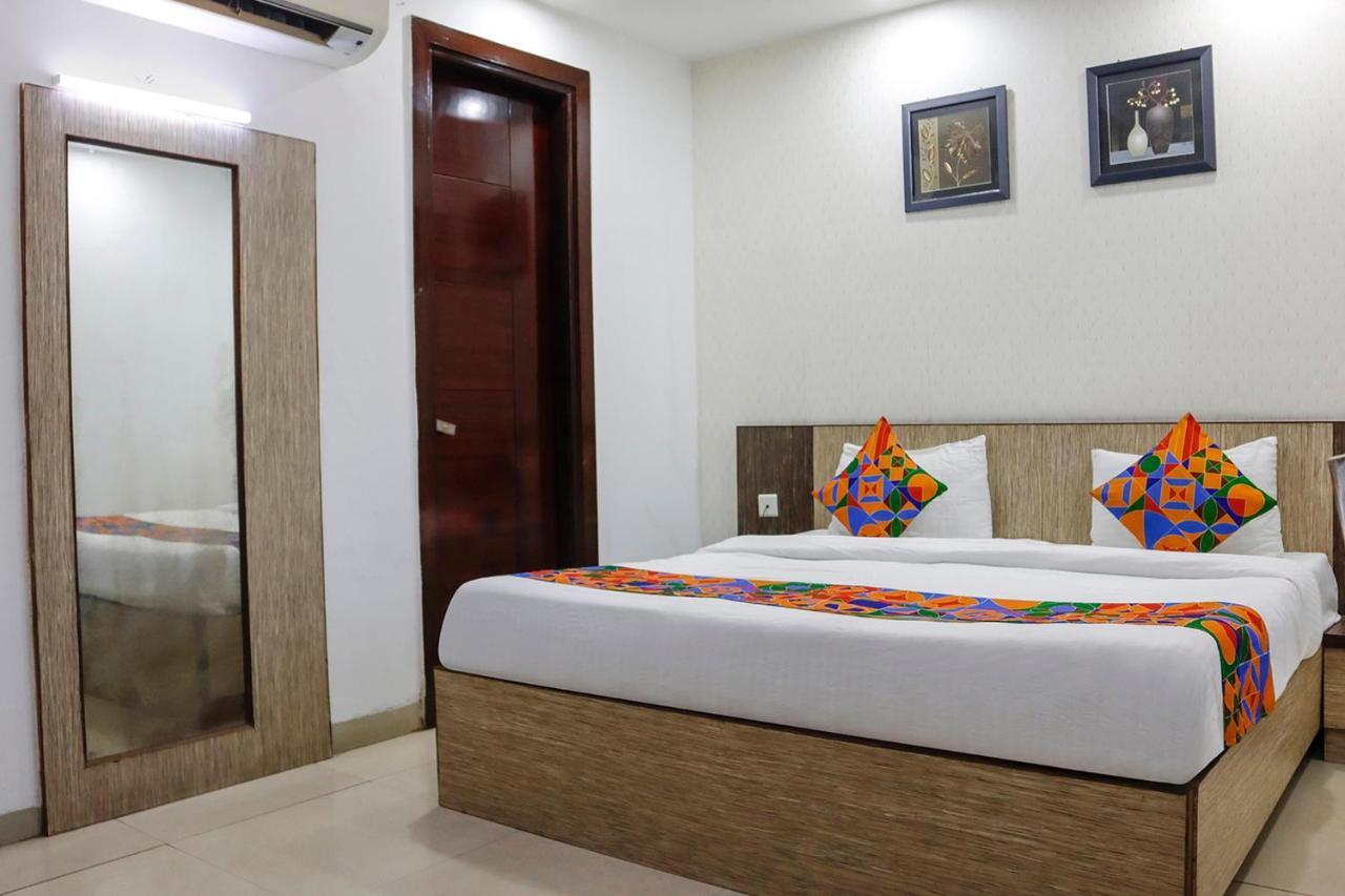 Fabhotel Bell Hotel