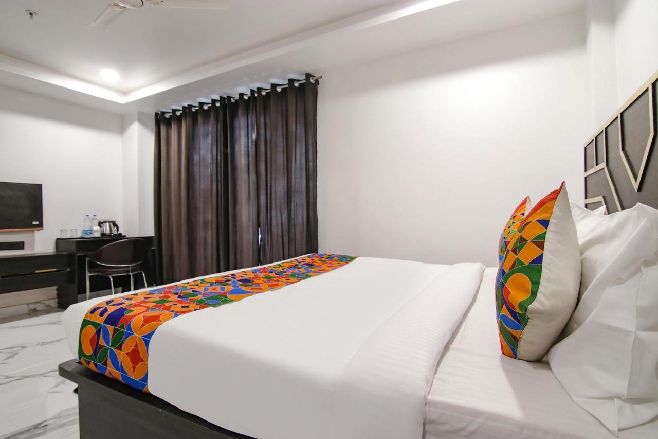 Fabhotel Greysky