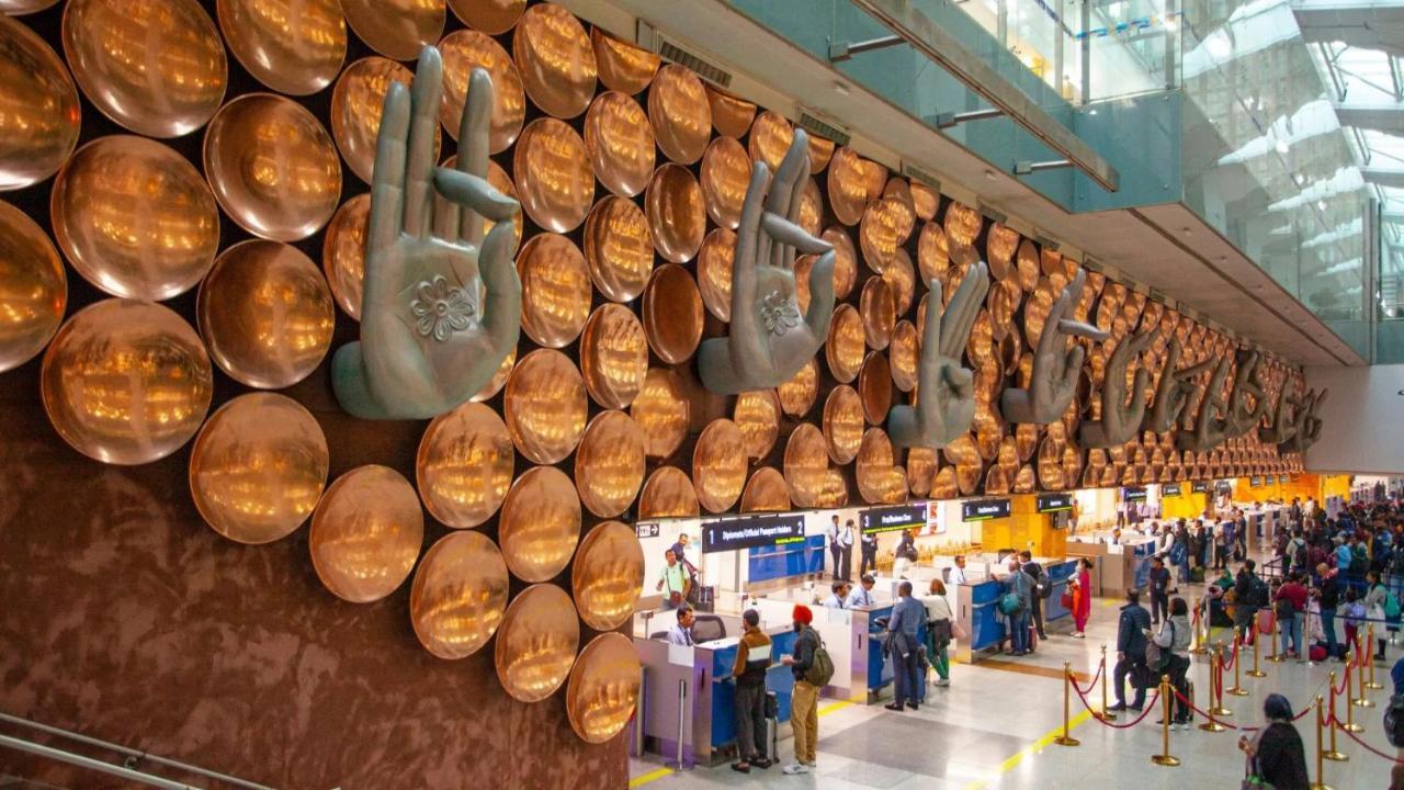 Hotel Airport Moody Moon-a Comfort New Delhi