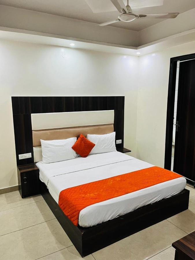 Acomodação com café da manhã  Park Suites Near Delhi International Airport Nova Deli