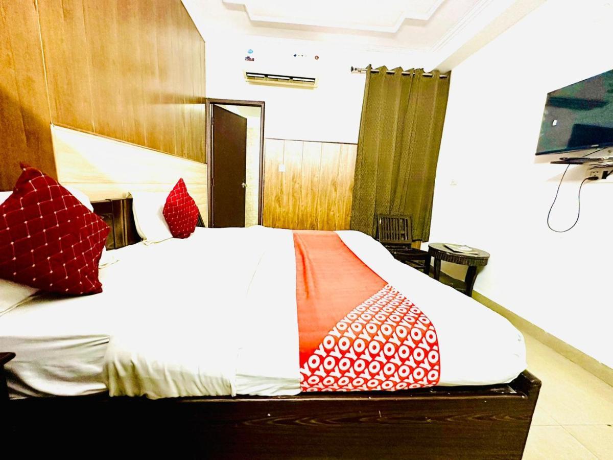 The Glaxy Near Igi Delhi Airport Nova Deli