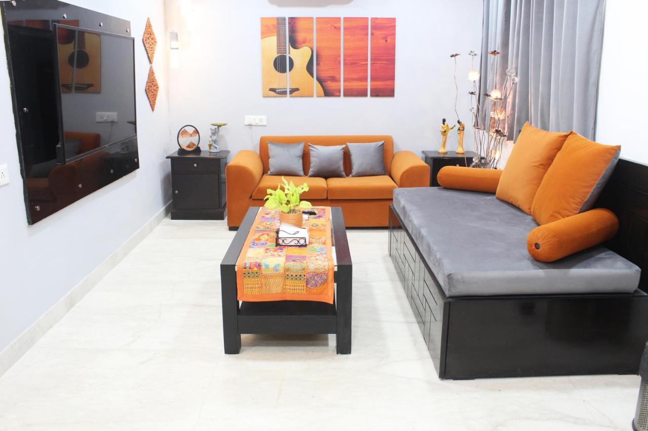 Premium Luxurious 2bhk W/ Huge Livingroom Apartment New Delhi