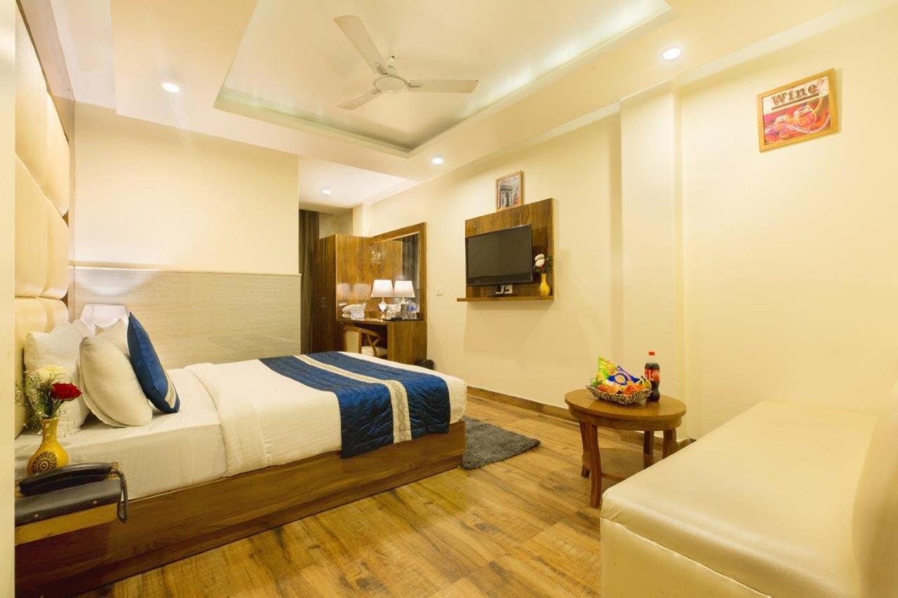 Hotel Viva Palace By Opo 3*