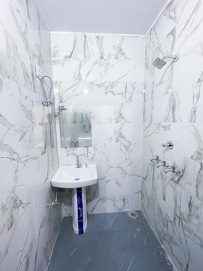 Roomshala 125 Maharaja - Near Majnu Ka Tilla Hotel 3*