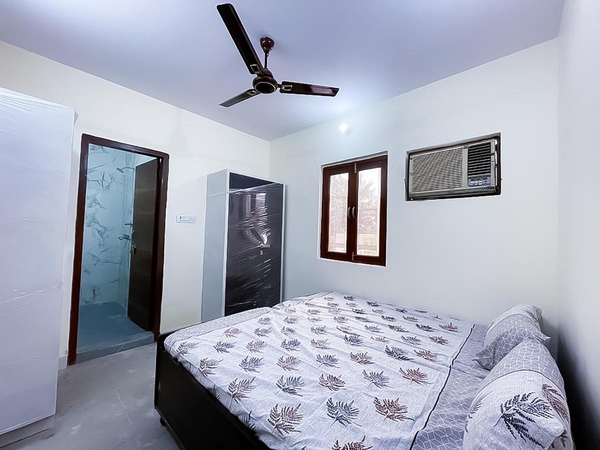 Roomshala 125 Maharaja - Near Majnu Ka Tilla 3* New Delhi
