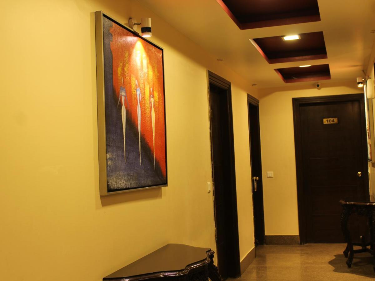 Karan Holidays Hotel 3*