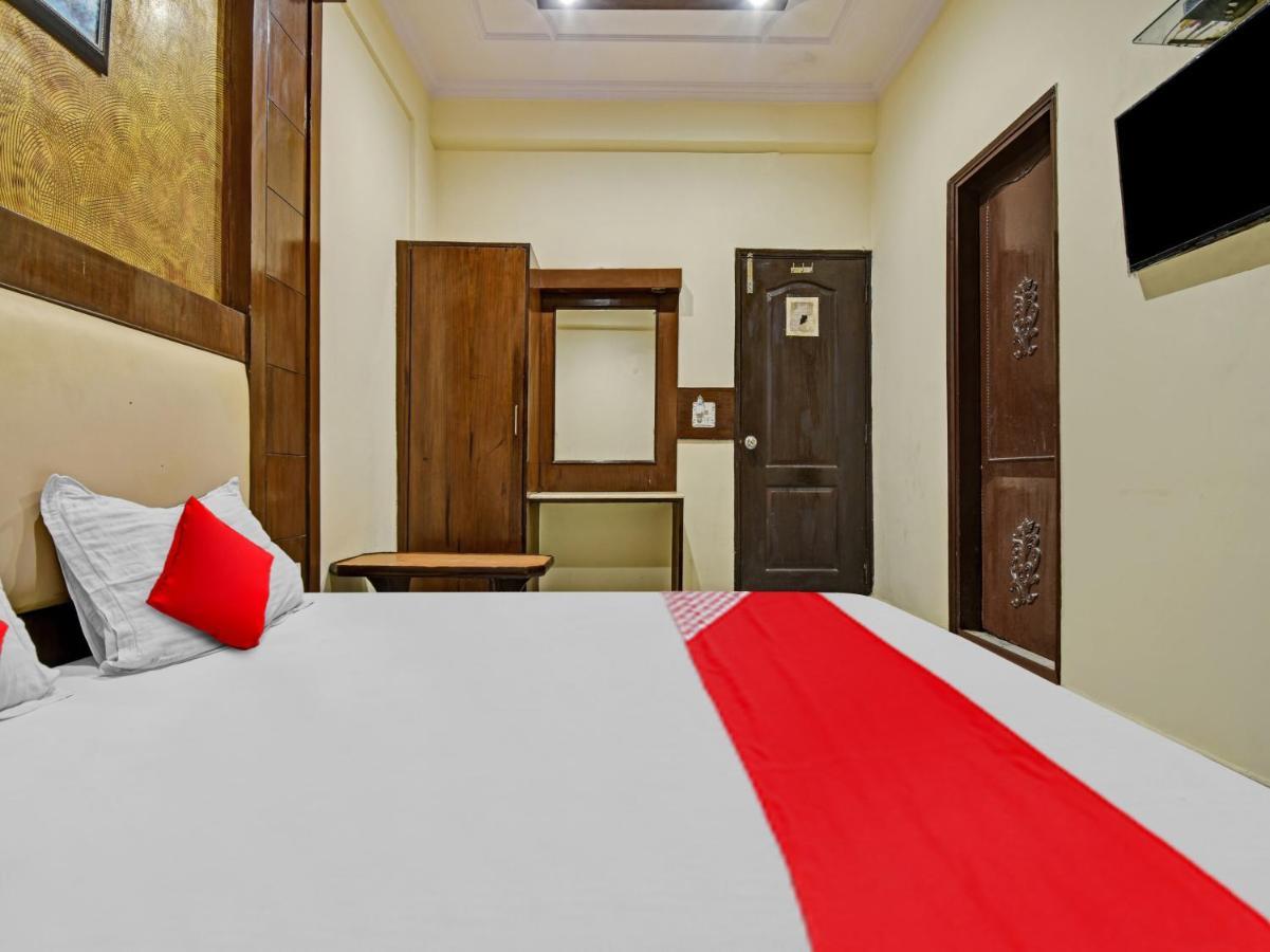 Hotel O 81340 Maanavi New Delhi