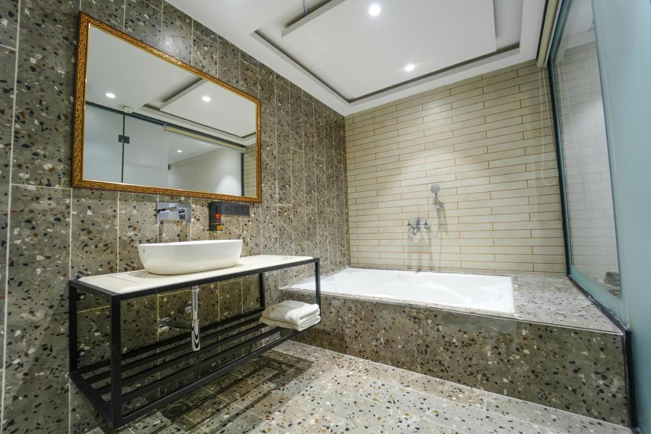Clay Hotels, Paschim Vihar Hotel Delhi (National Capital Territory of India)