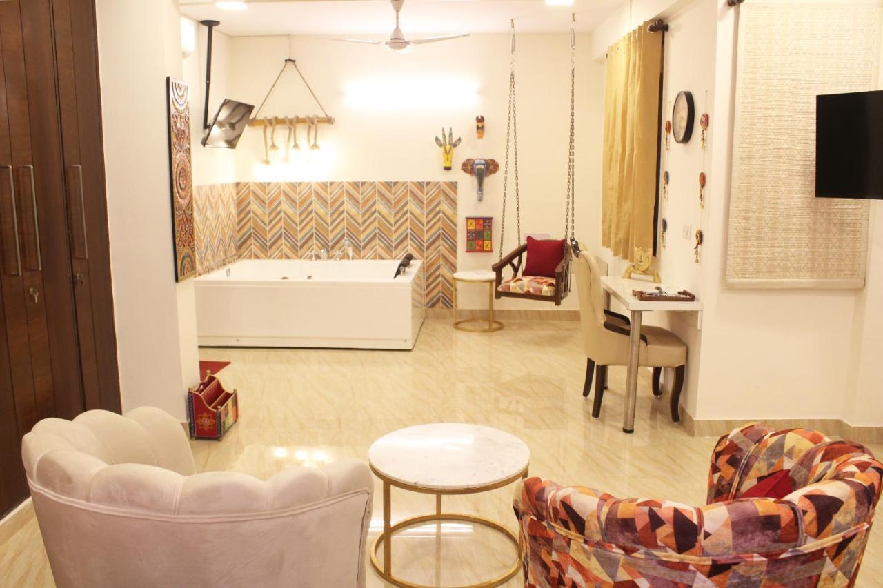 Apartment Luxurious Jacuzzi Hot Tub 1bhk With Tub 11 *