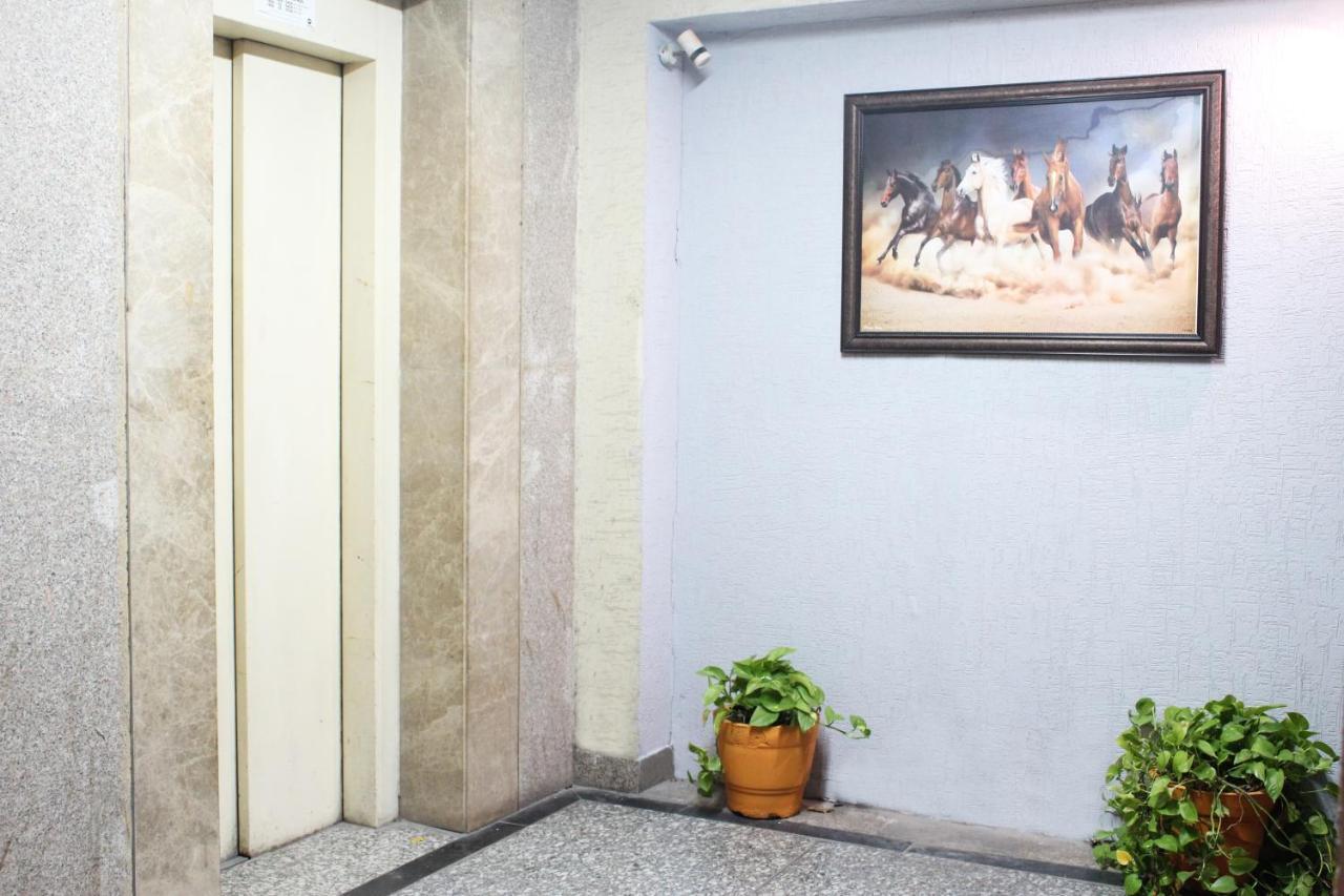 Luxurious Jacuzzi Hot Tub 1bhk With Tub 11 Apartment *