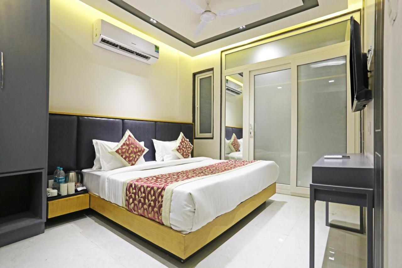 Apple - Near Delhi Airport With Free Airport Transsfer Hotel