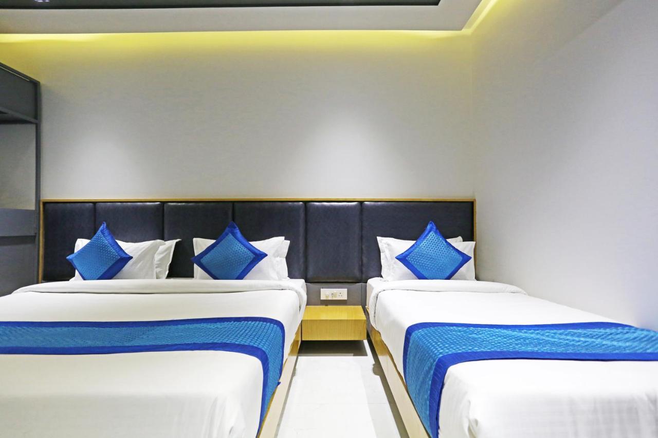 Apple - Near Delhi Airport With Free Airport Transsfer 3* New Delhi