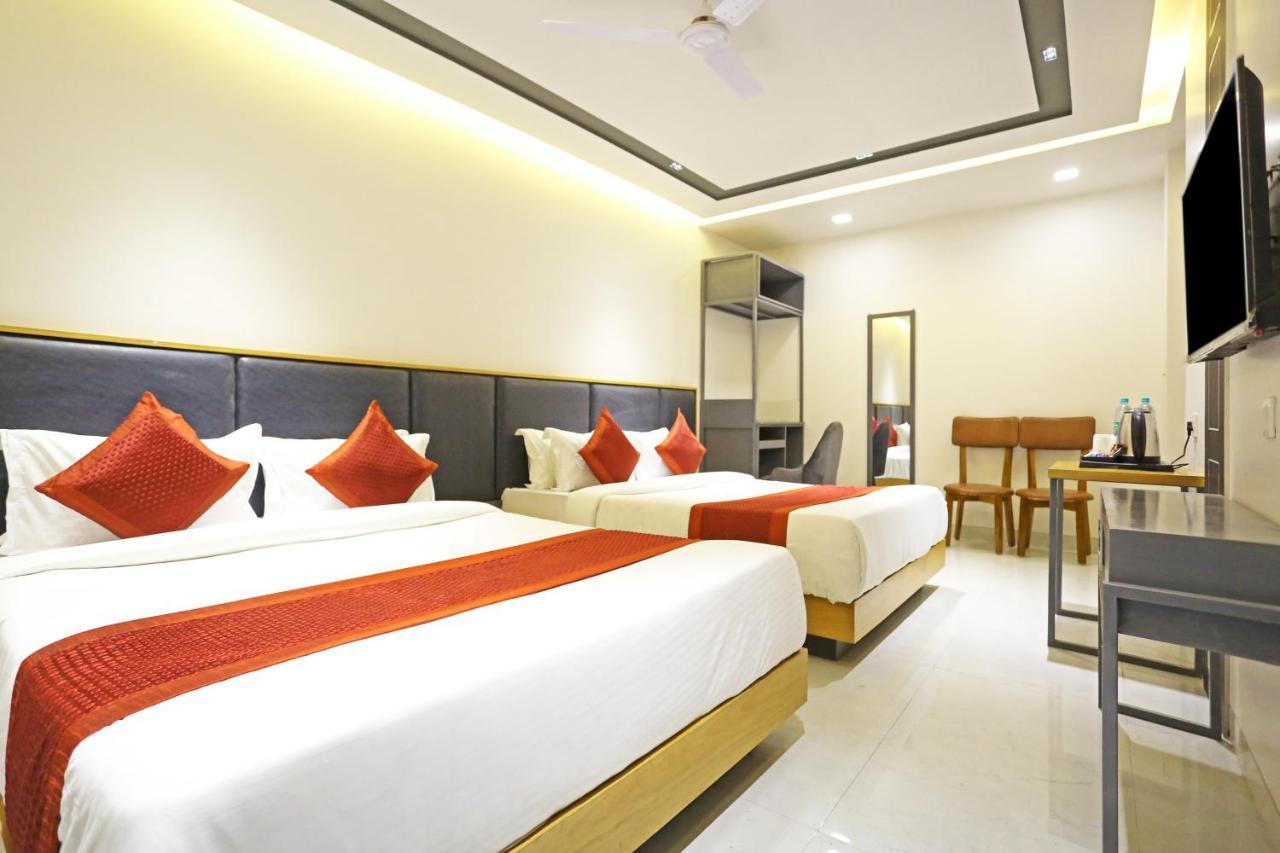 Apple - Near Delhi Airport With Free Airport Transsfer Hotel New Delhi