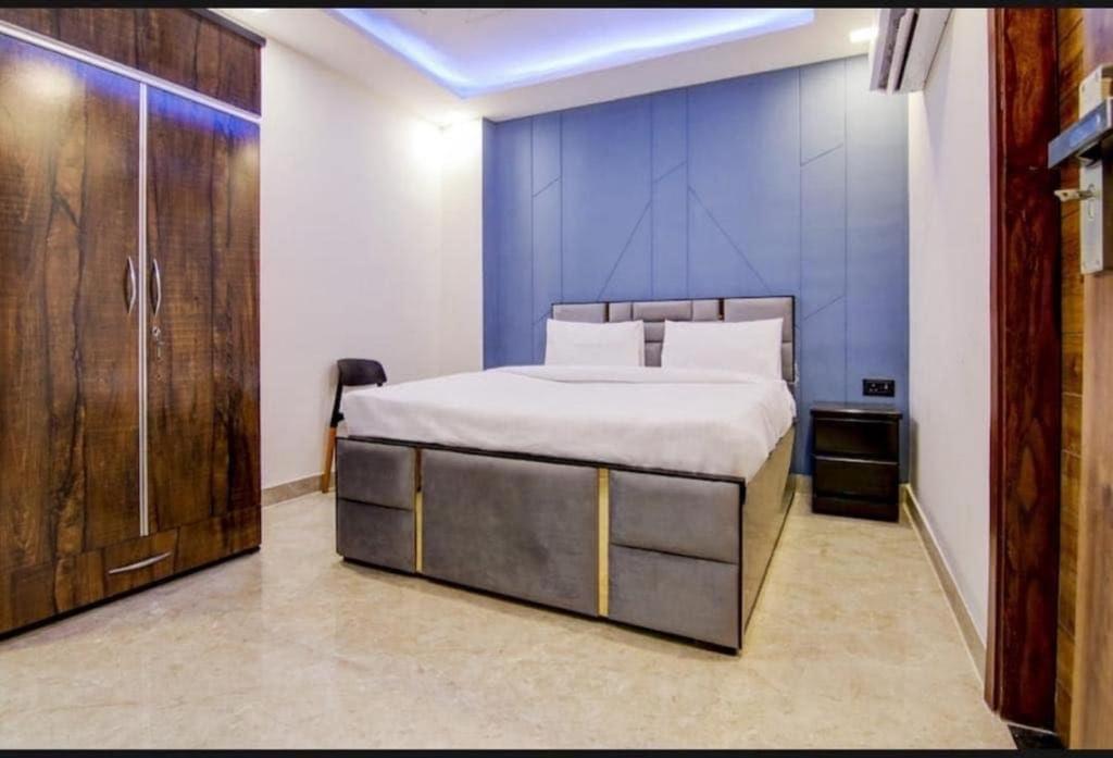 Oyo Luxury Retreat Hotel 3*