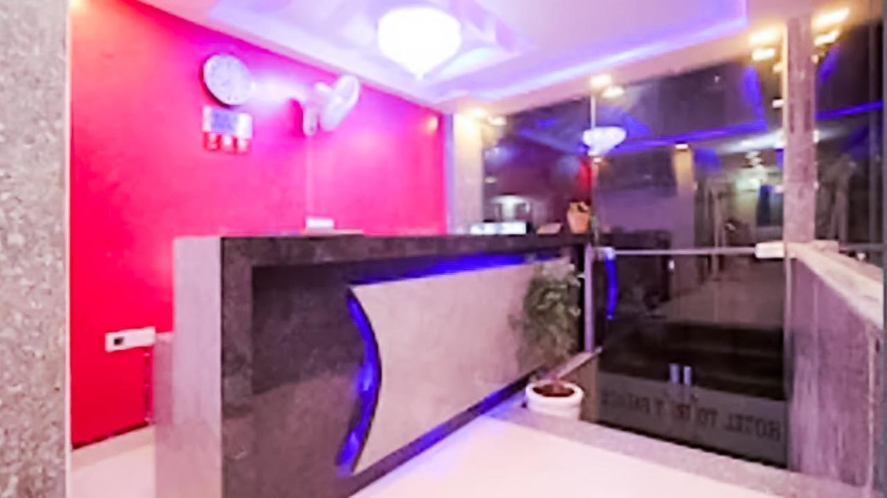 Tourist Plaza In Mahipalpur 3*