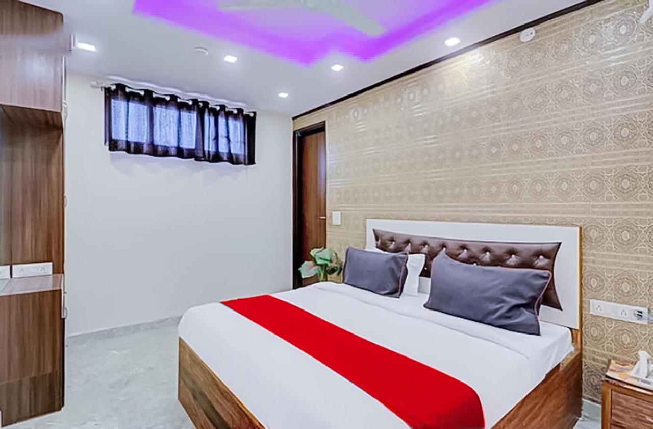 Eco - Near Anand Vihar Hotel