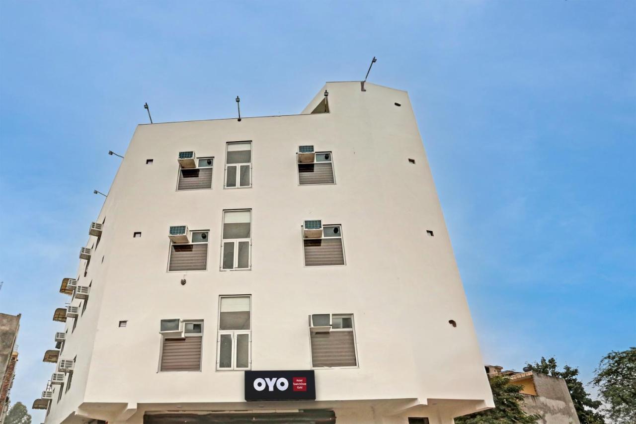 O Town House Gold 3* Delhi (National Capital Territory of India)