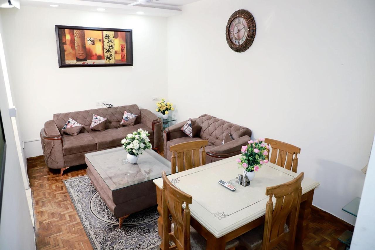 Hotel Greenleaf And Suites, Chittaranjan Park 3*