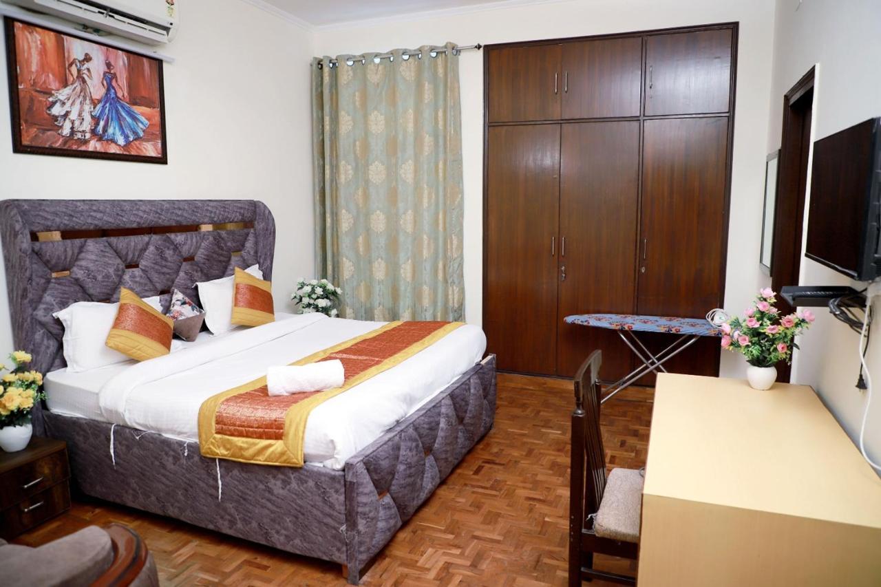 Greenleaf And Suites, Chittaranjan Park Hotel