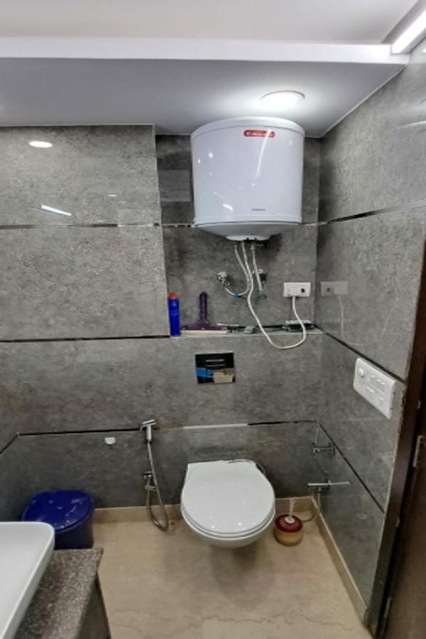 Greenleaf And Suites, Chittaranjan Park Hotel