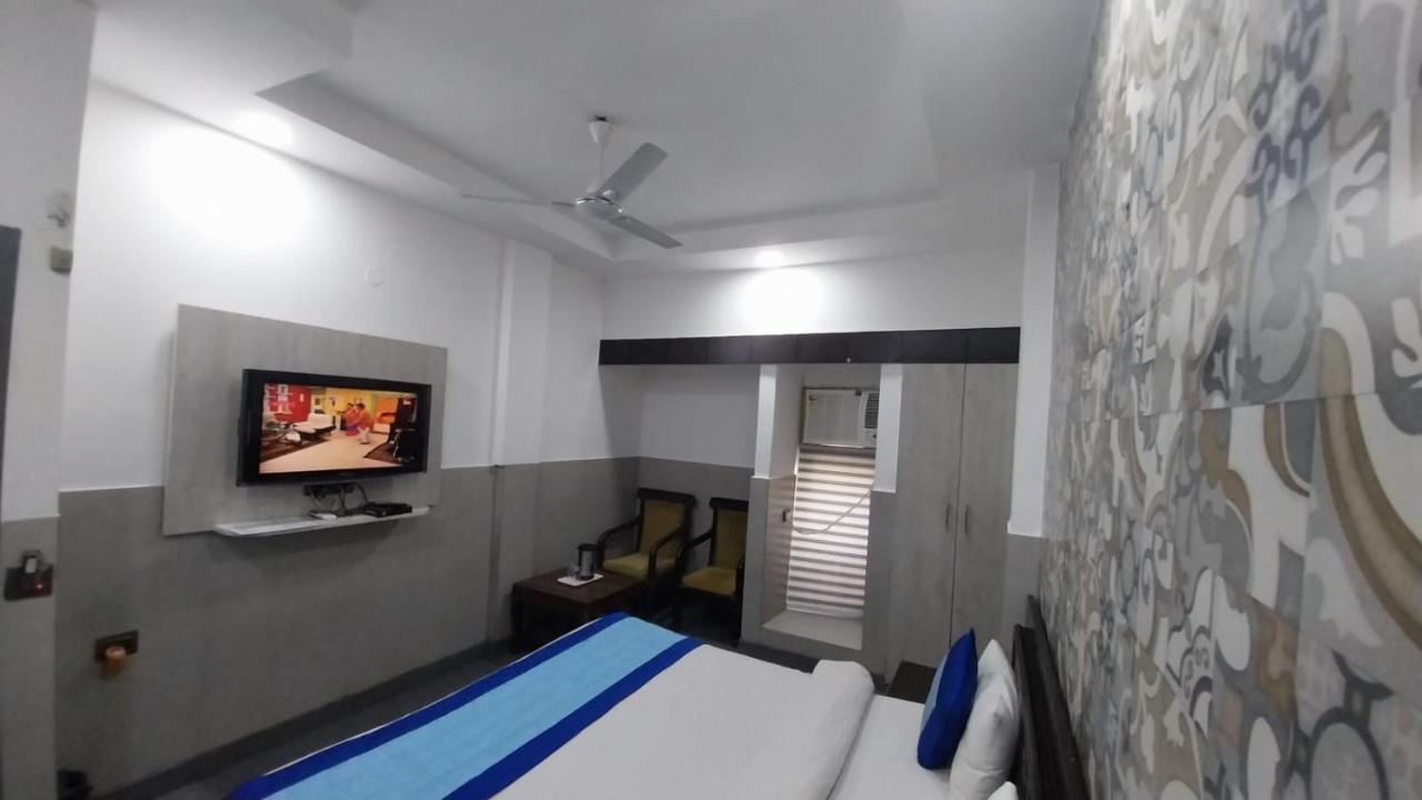 Crystal Palace 3* New Delhi