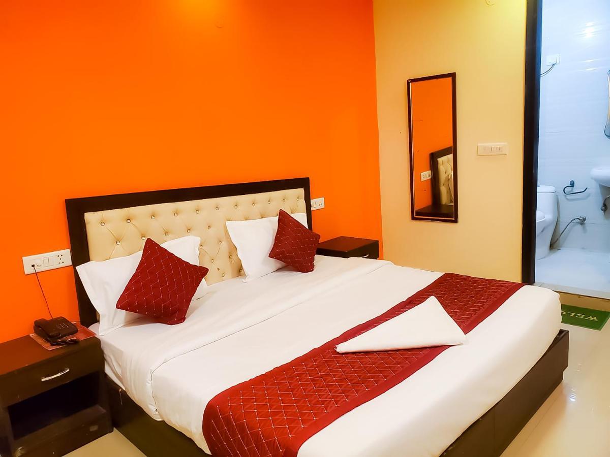 Eco - Near Anand Vihar 3*