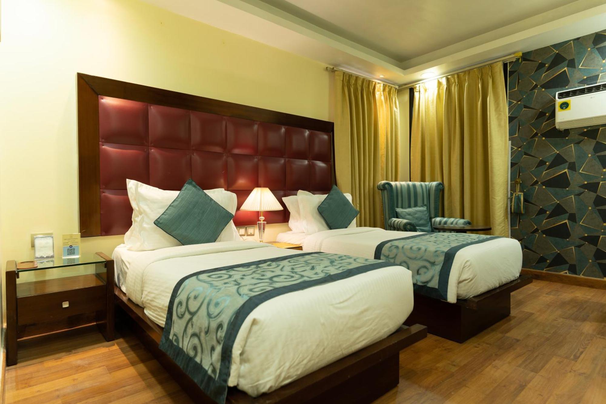Hotel The Grand Orion - Kailash Colony