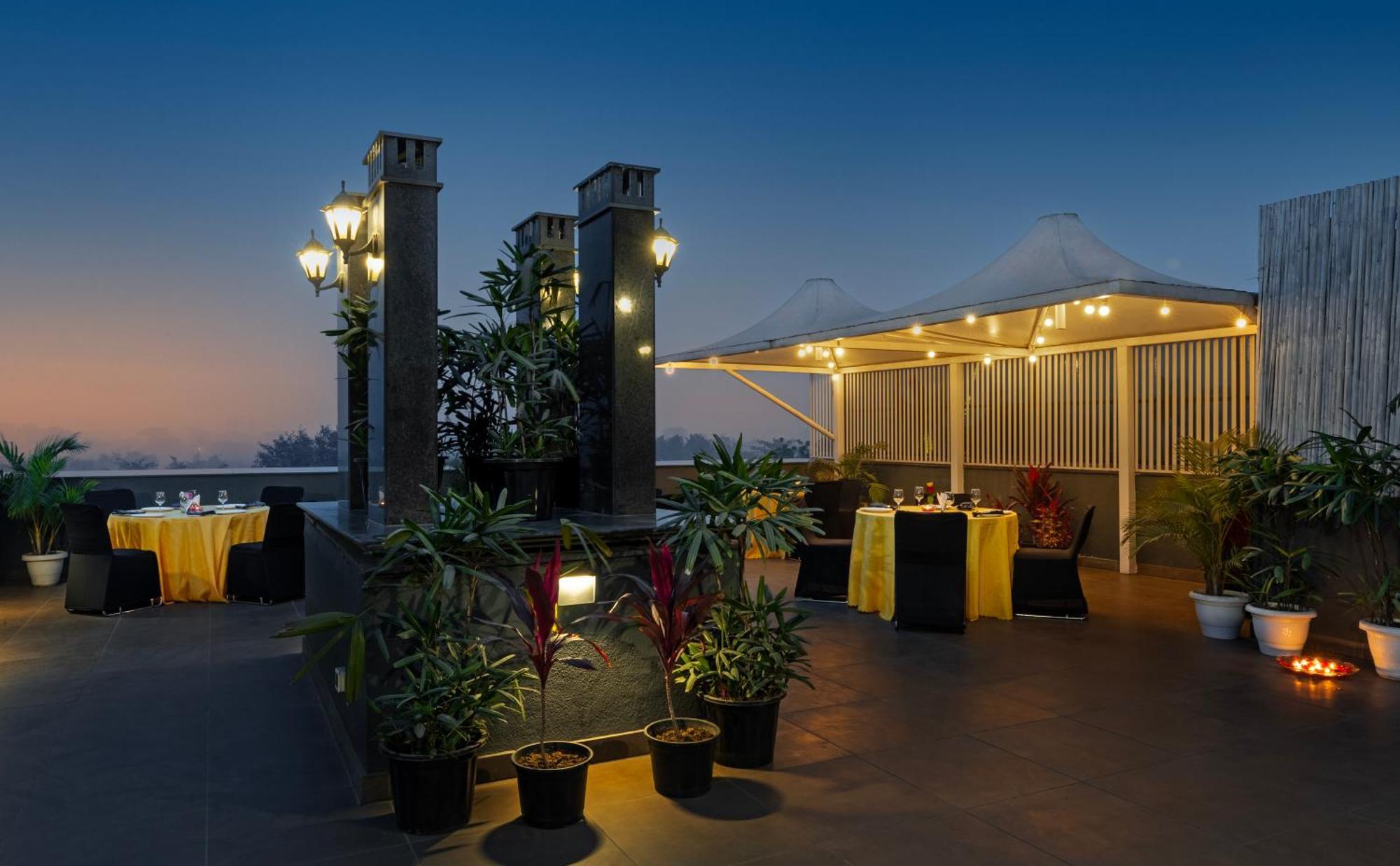 Hotel Saket 27 4*