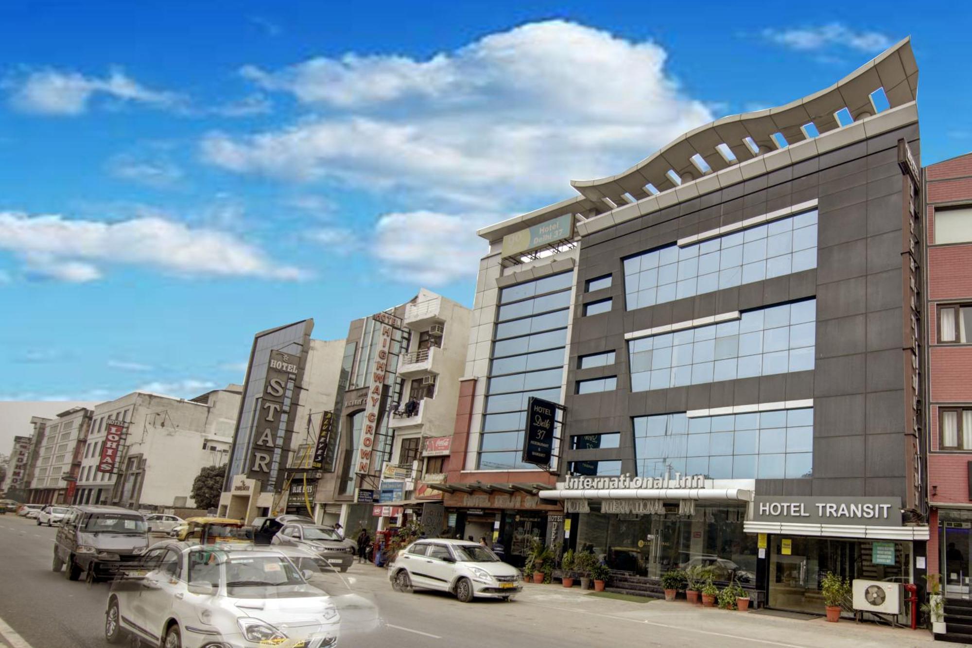 Hotel International By Star Group - Near Delhi Airport 3*