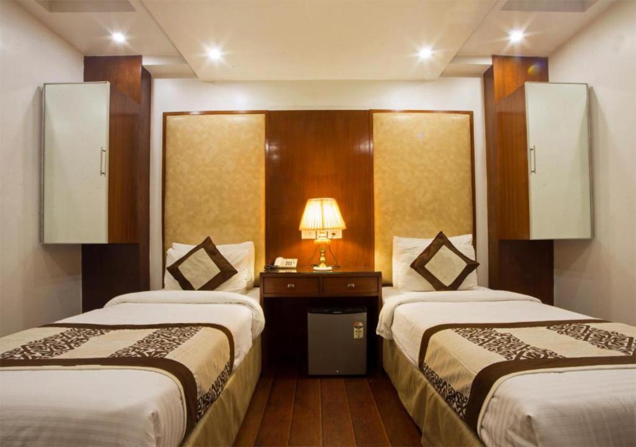 Hotel Palm Do'r Near Railway Station 3*