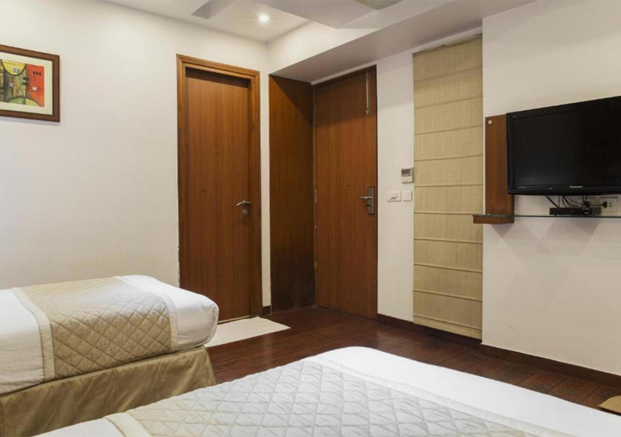 Hotel Palm Do'r Near Railway Station