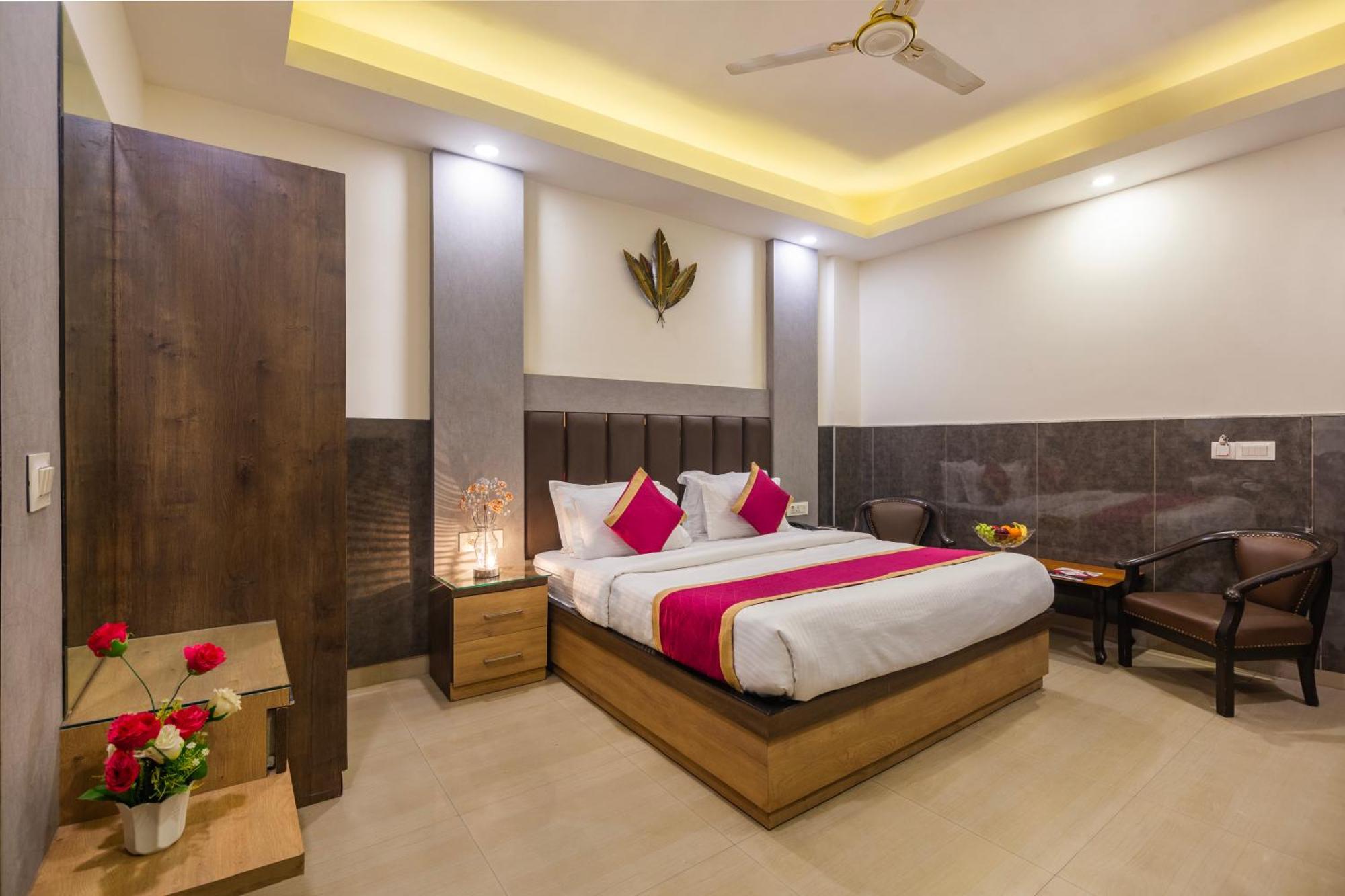 Hotel Mahajan International, Delhi Airport