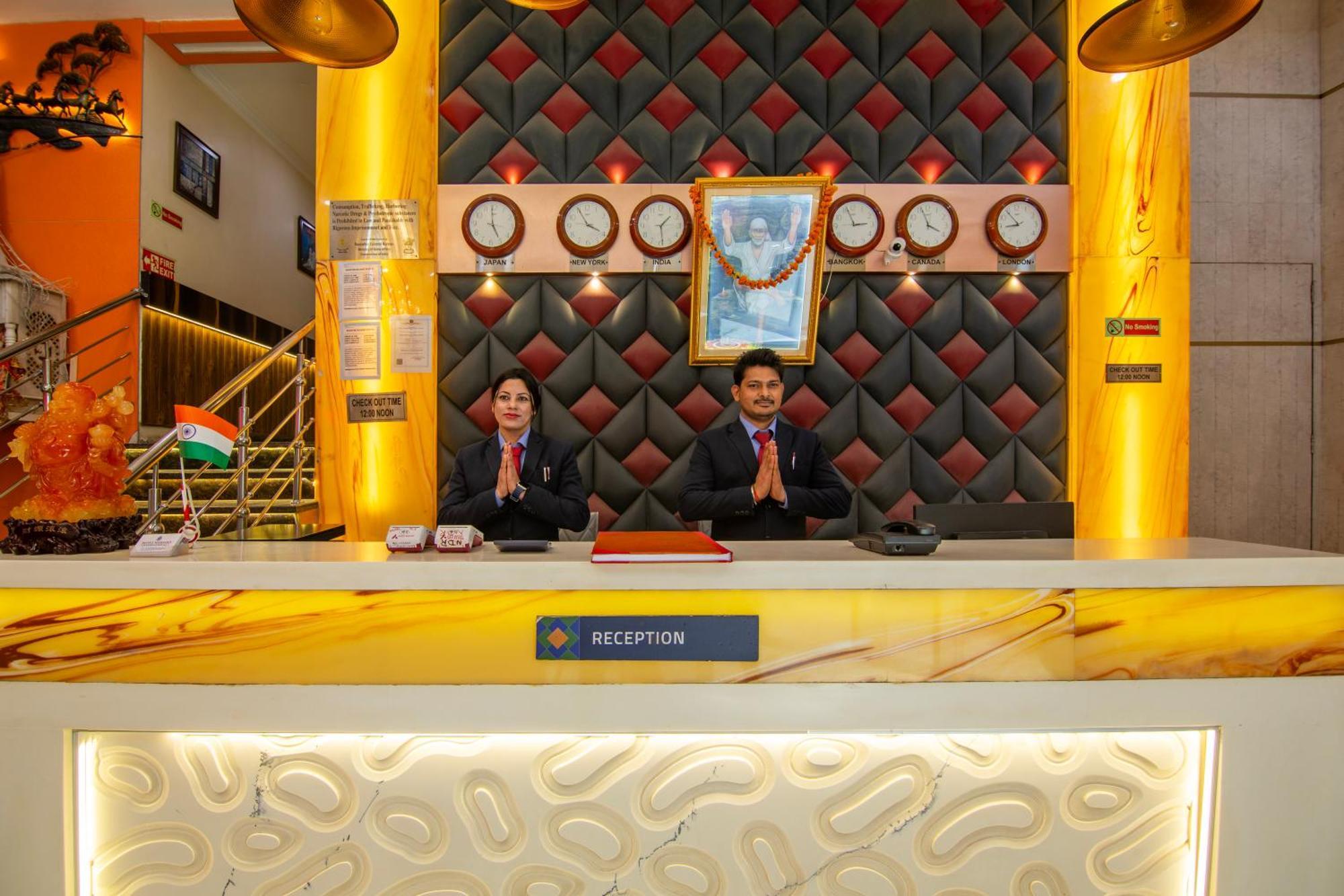 Mahajan International, Delhi Airport 3*