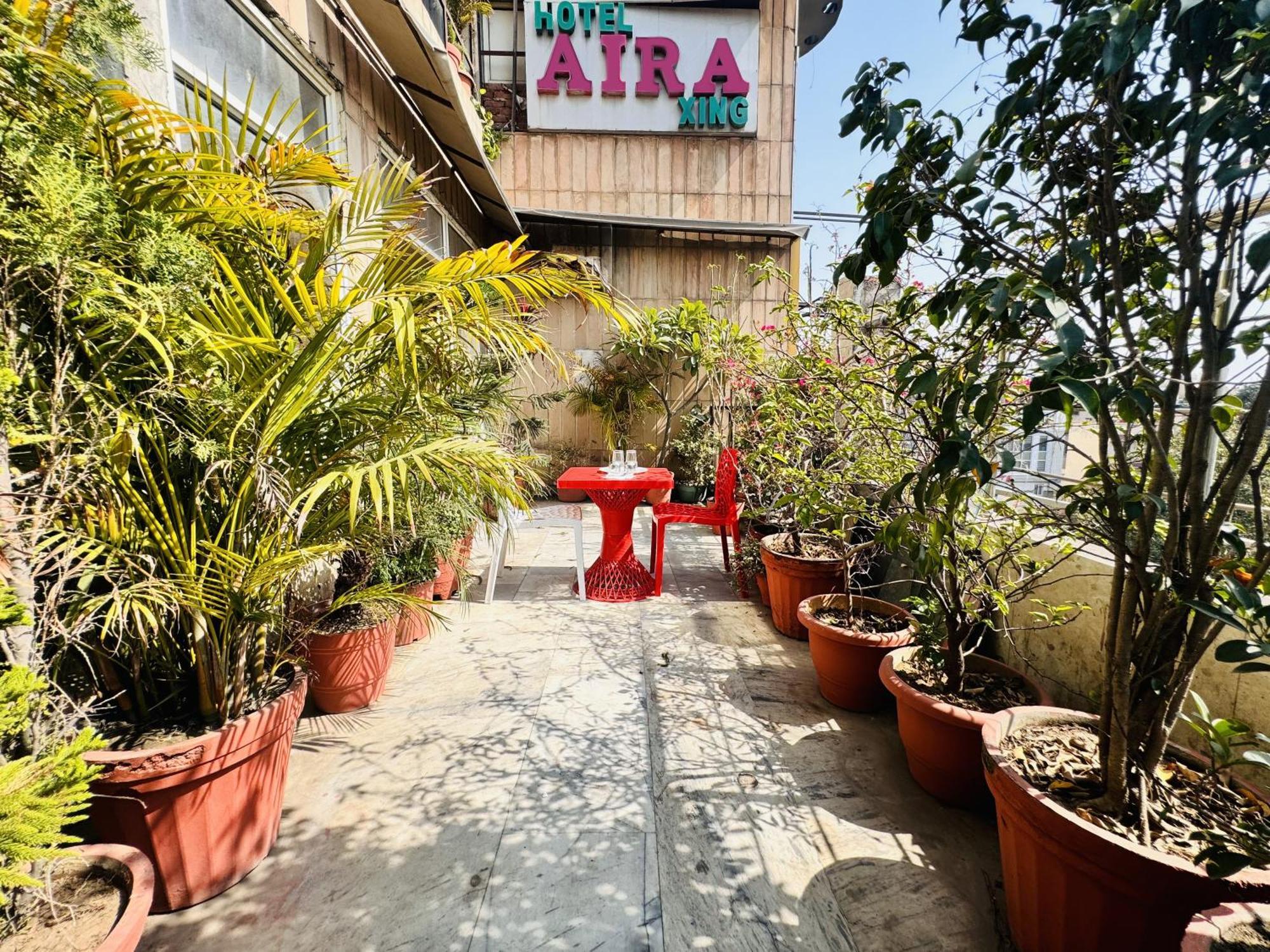 Hotel Staybook Aira Railway Station Paharganj Nova Deli