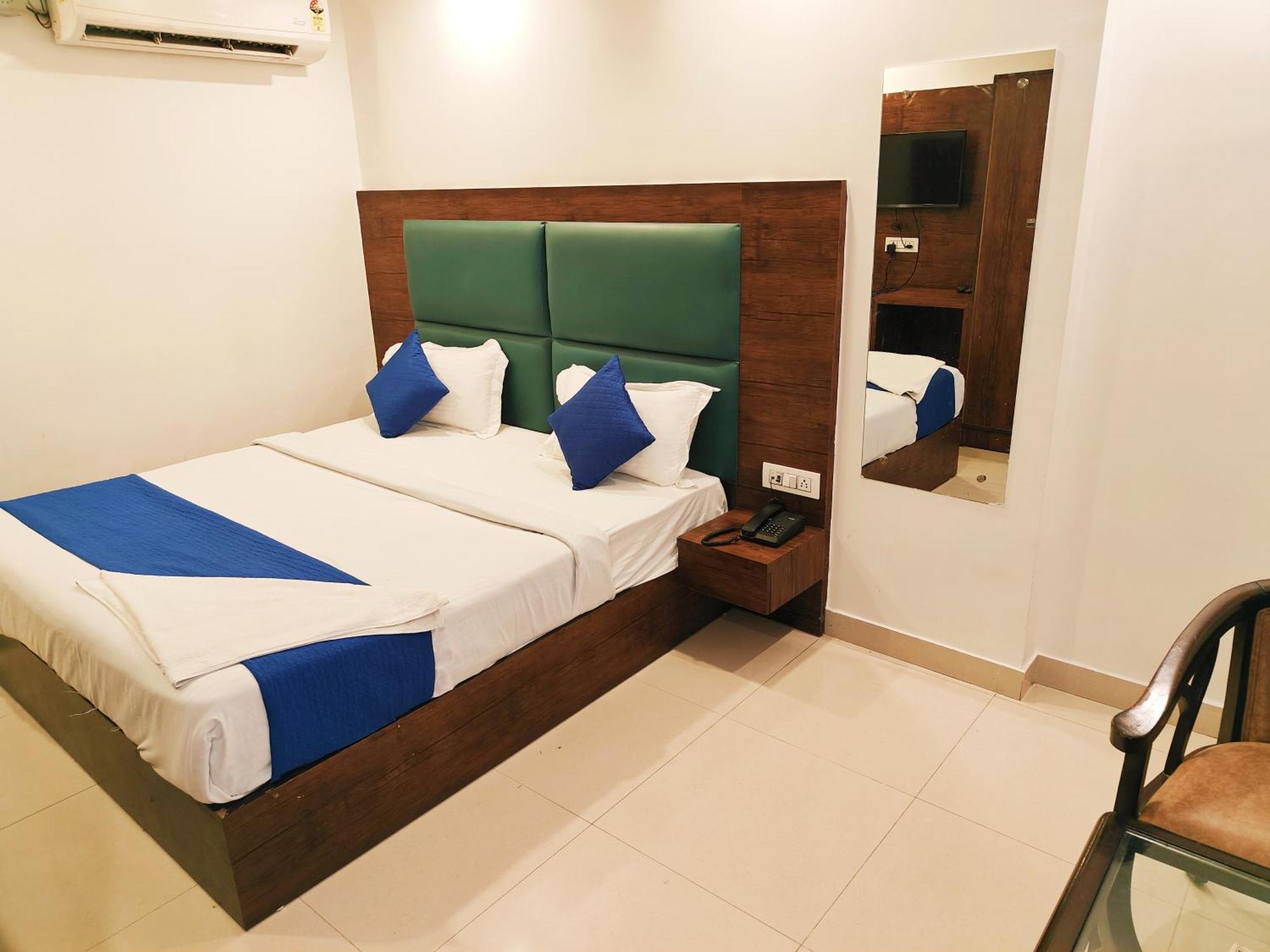 Marina Near Igi Airport Delhi New Delhi