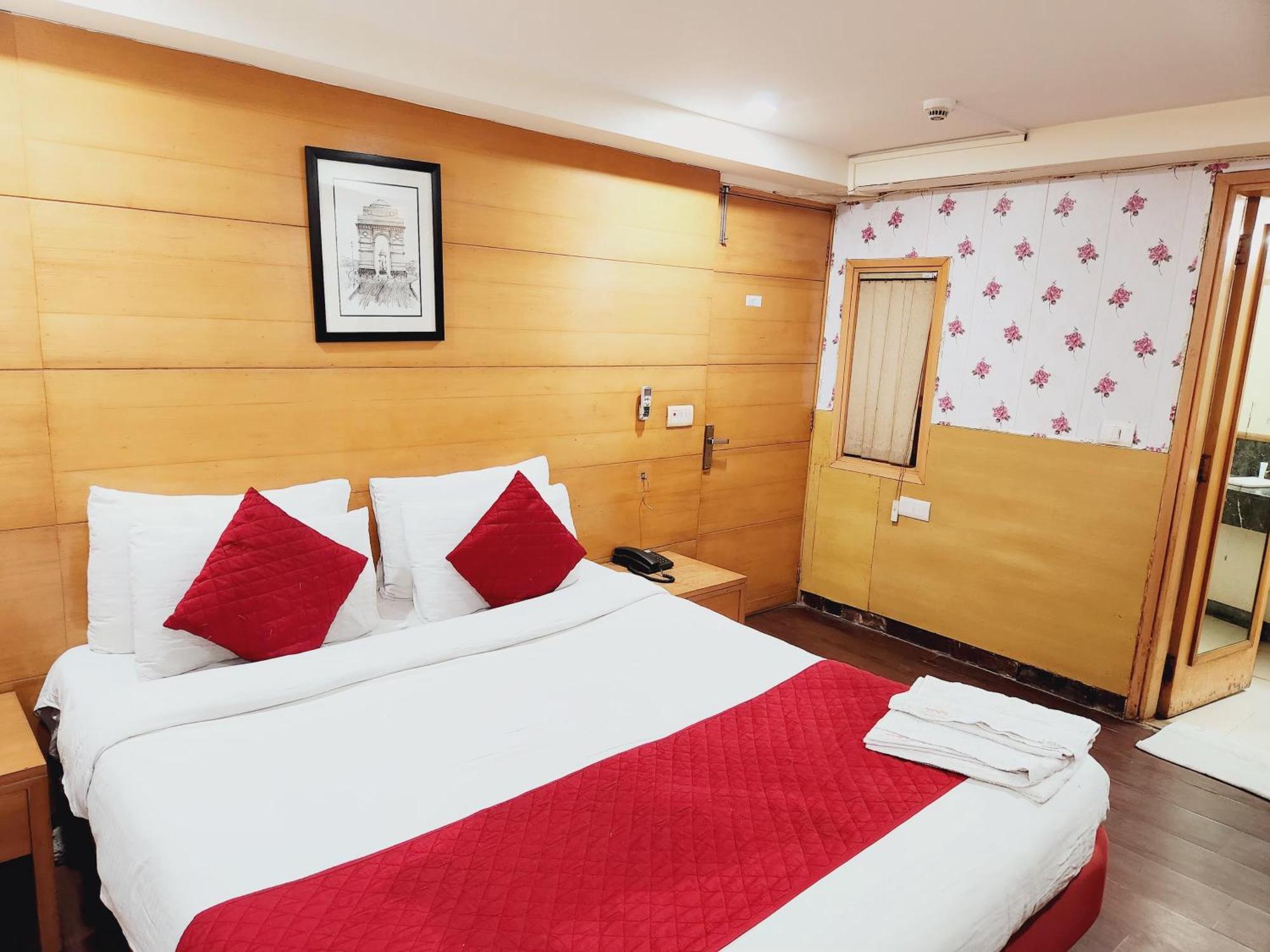 Daffodils Hotel