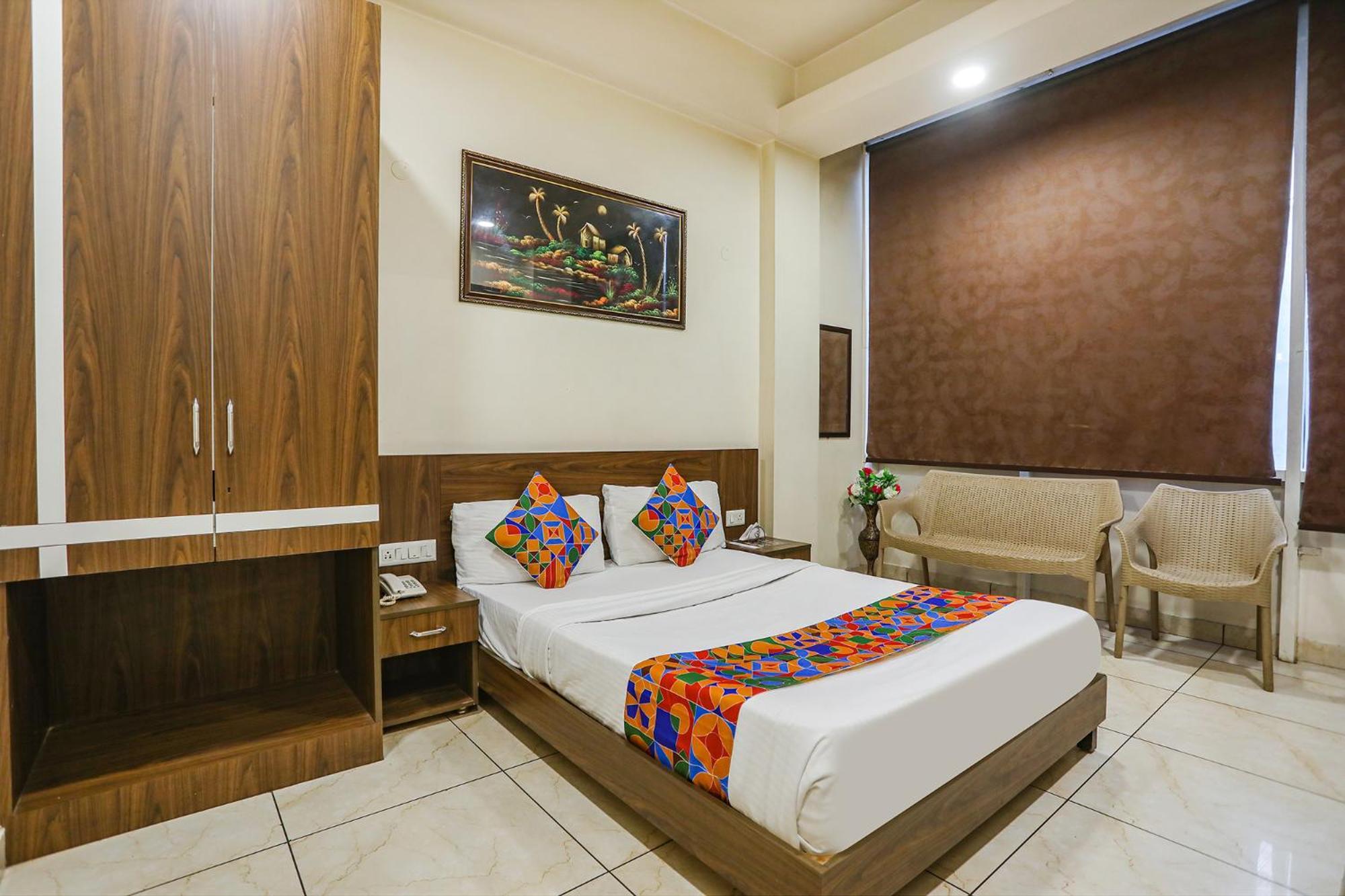 Hotel Fabexpress Heart