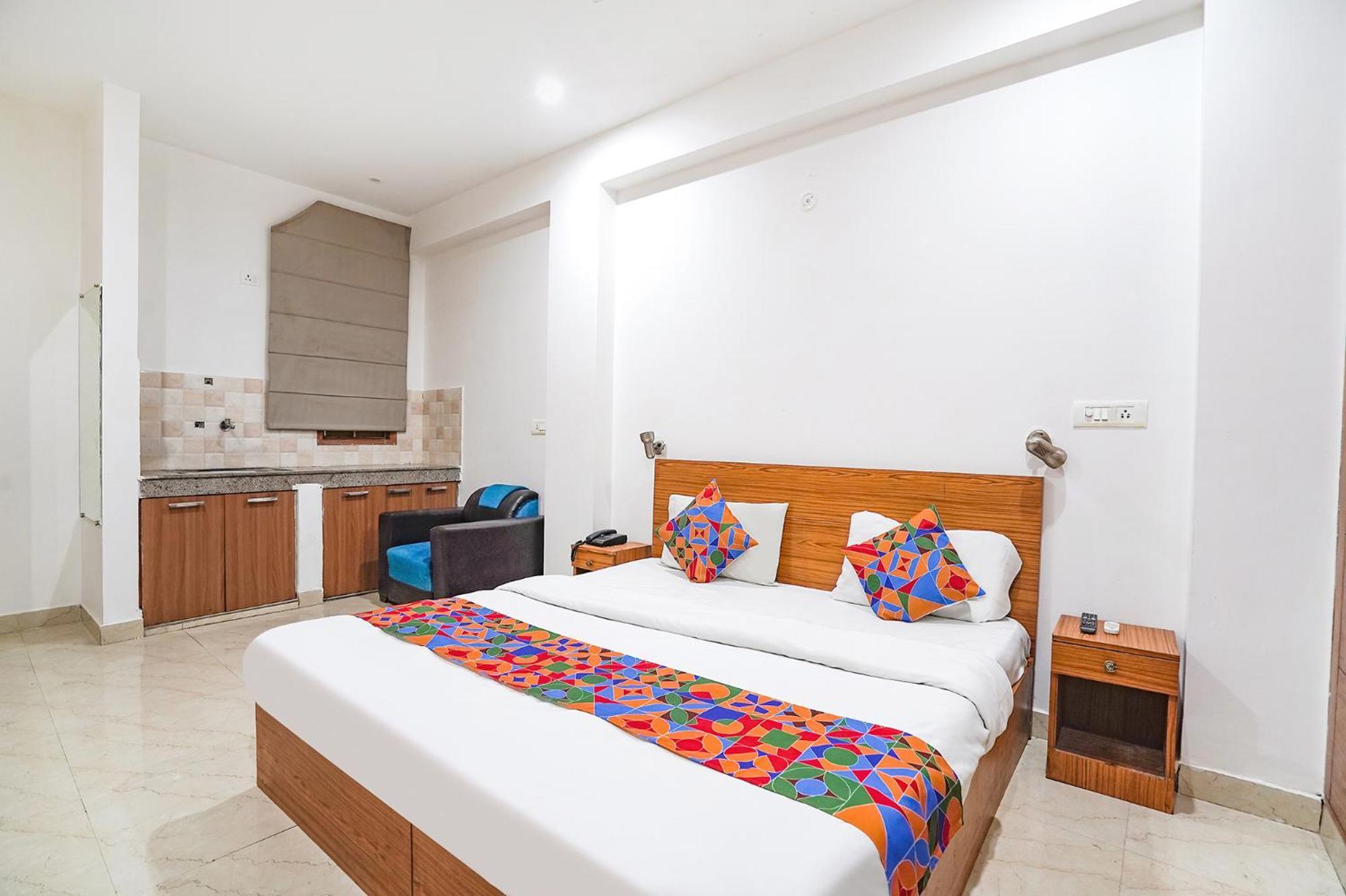 Fabhotel Prime Residency