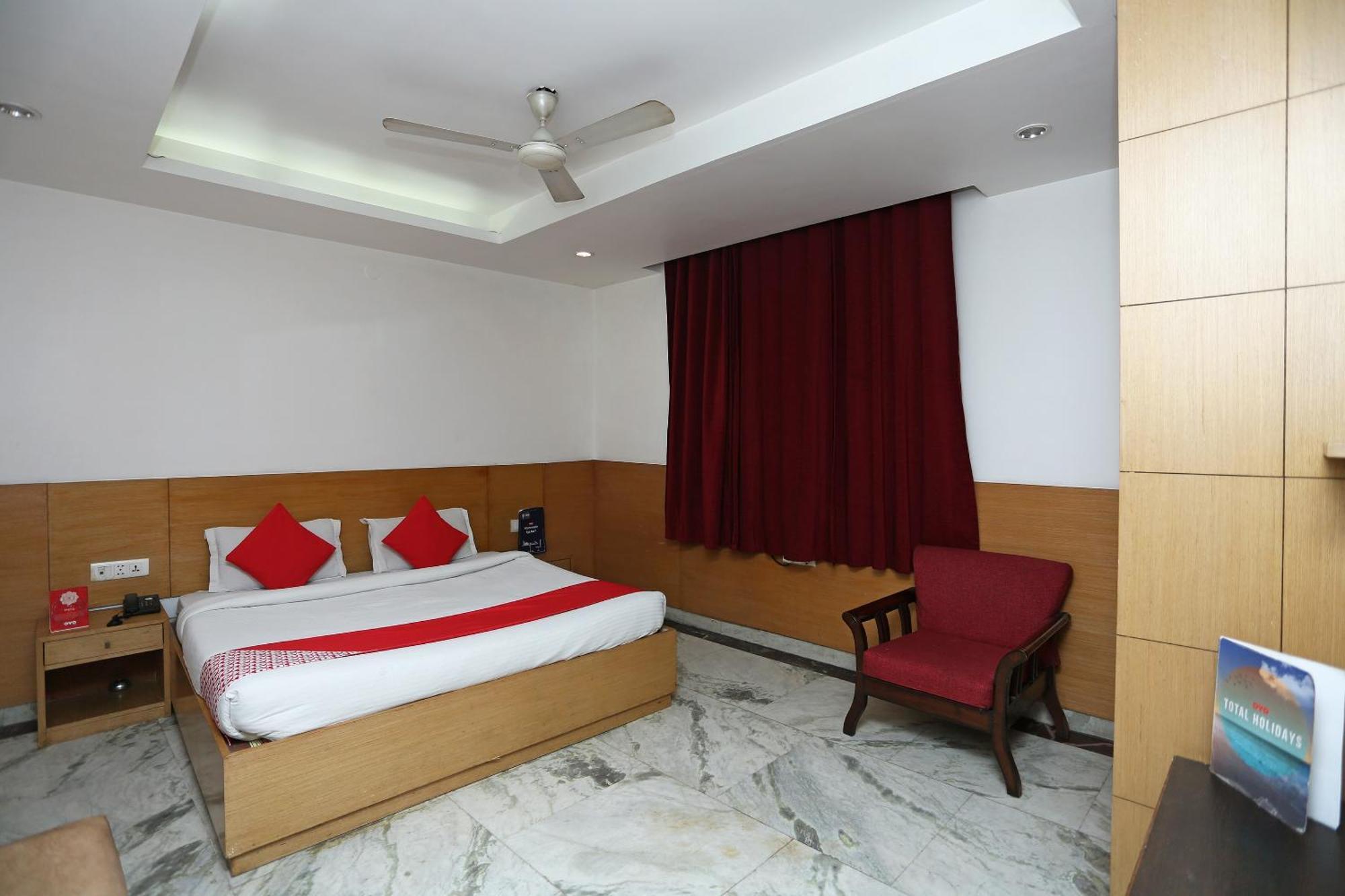 Hotel Oyo Himalaya House And Restaurant 3*