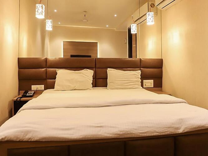 Hotel Solitaire 3*