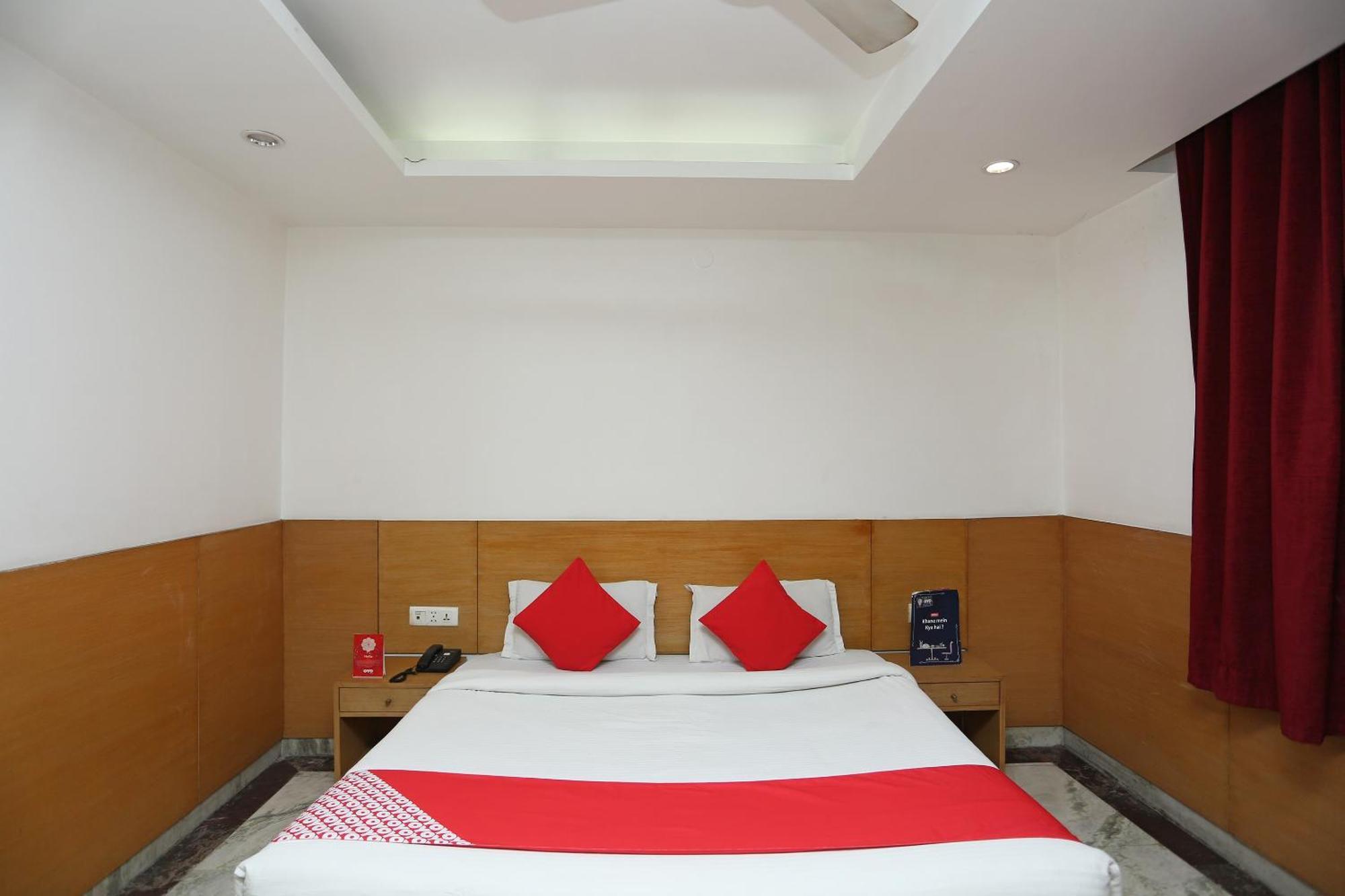 Oyo Himalaya House And Restaurant Hotel