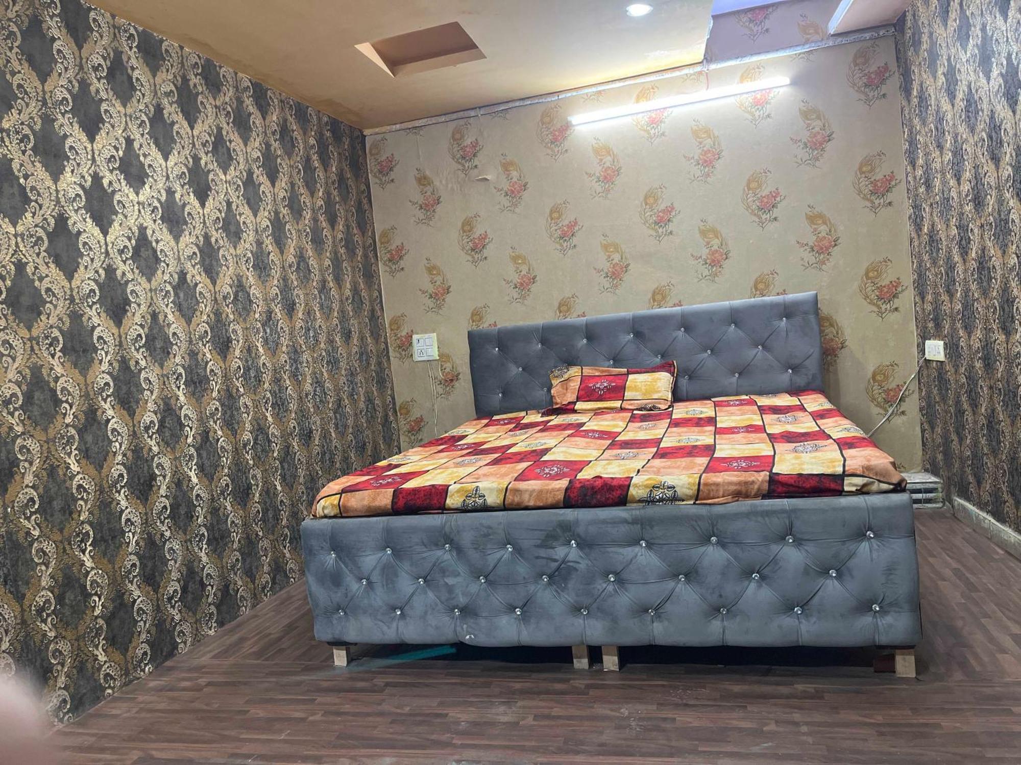 O Silver Stone Najafgarh
