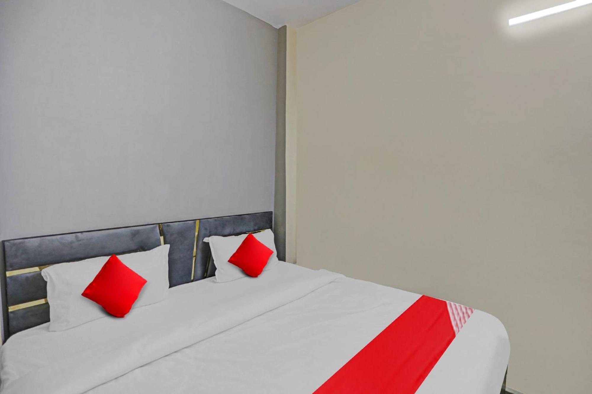 Hotel Flagship Delight In Near Worlds Of Wonder