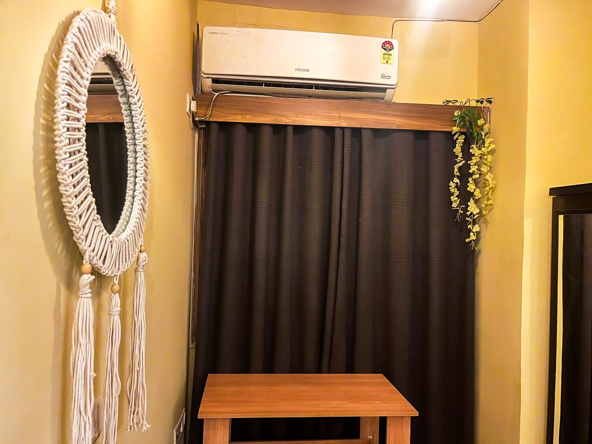 Atharva's Homestay, Nehru Enclave